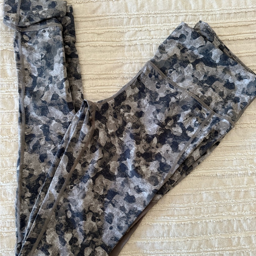 Mono b grayish camp yoga pants